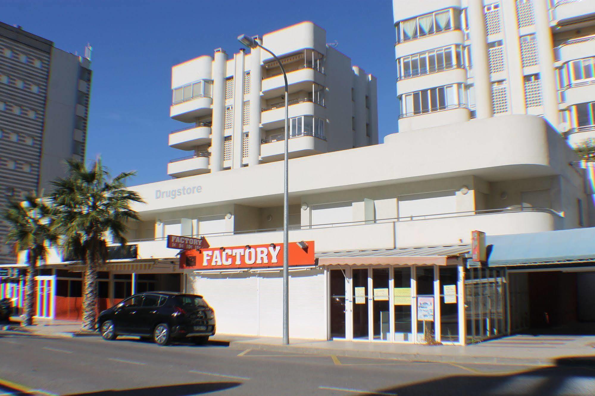 Agi Drugstore Apartments Росес Екстериор снимка